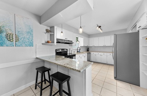 Murray Hill House | Sunny Side Murry Hill Home