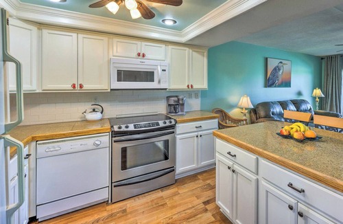 Crescent Beach Condo | Sunny St Augustine Condo w/Community Pool!