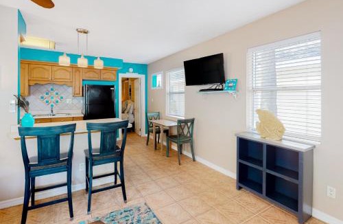 Sunset Beach House | Sunset Beach Cottage 1