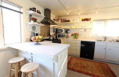 Santa Fe House | Sunset Casita off historic Old Santa Fe Trail