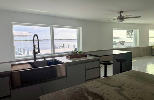 Dixie Shores House | Sunset Haven on the Bay Crystal River