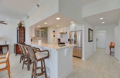 Bahama Village Condo | Sunset Overlook - Waterfront Condo at Harbour Place with Sunset View