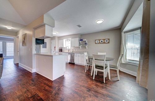 Lynn Haven House | Sunshine Stay! 3bed/2bath home with POOL & GAME ROOM! Sleeps 10