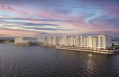 Charlotte Harbor Resort | Sunsuites Villas At Sunseeker Resort, Curio By Hilton