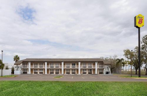 Ellenton Hotel | Super 8 by Wyndham Ellenton Bradenton Area