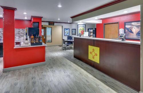 Roswell Hotel | Super 8 by Wyndham Roswell