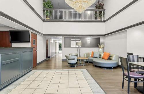 Weatherford Hotel | Super 8 by Wyndham Weatherford