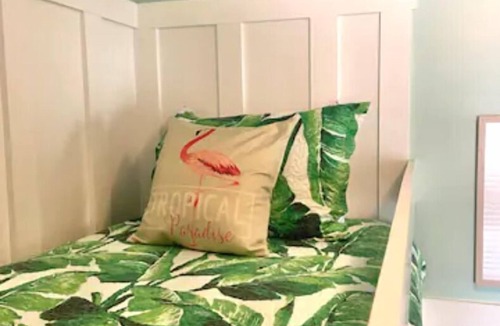 Rockport Cottage | Super Cozy Cottage--BBQ/ Pool & Dog Welcome