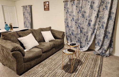 Ocala House | Superb Location, Convenient Stay & Free Parking Marion Oaks Ocala Florida