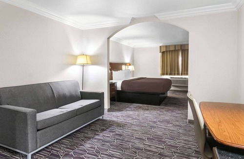 Benbrook Hotel | SureStay Plus by Best Western Benbrook Fort Worth