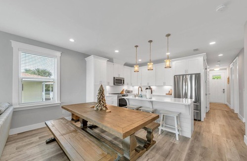 Laguna Beach Estates House | Surf-N-Santa, 6 BR/4 BA, Private Pool with Hot Tub, West End PCB, Sleeps 18
