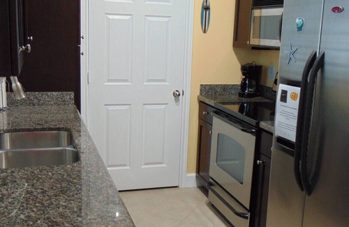 Galveston Condo | Surf's Up at the Dawn BEACH FRONT