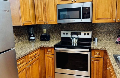 Lauderdale-by-the-Sea Apartment | Surfsider Resort