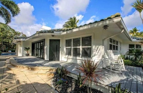 Harbor Beach House | SWAYING PALM BEACH HOUSE Walk to Beach , Marina, Port, las Olas