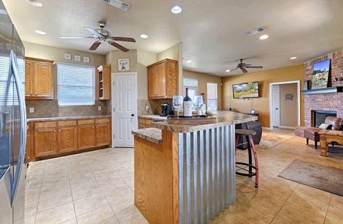 Azle House | Swim Spa,15 miles to Dickies/Gamerooms/Pickleball