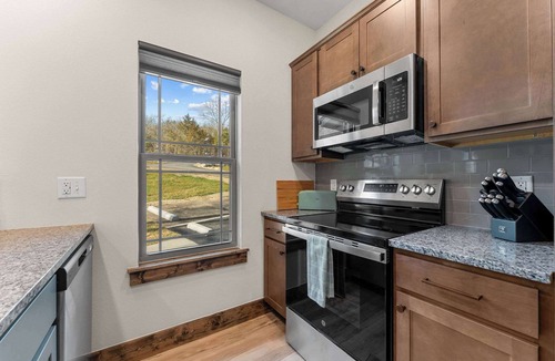 Branson Cabin | Tall Timbers Cabin! EV Charger!