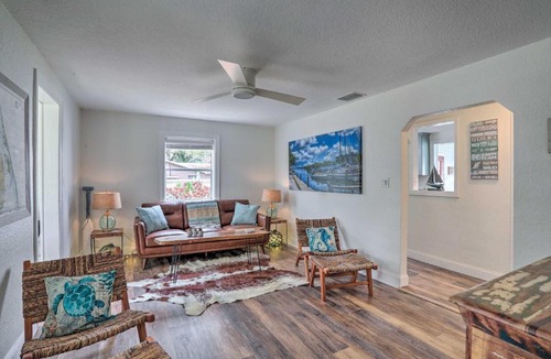 Safety Harbor House | Tampa Bay Area Cottage w/Gas Grill and Fire Pit!