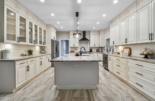 Lake Magdalene House | Tampa Bay Grand Estate 7-bedroom 2-Acre Private/Peaceful