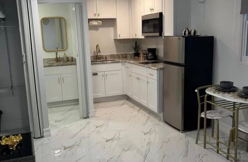 Tampa Apartment | Tampa Dream Getaway "B