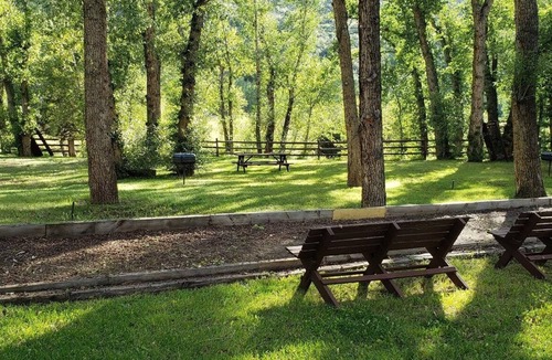 Salida Cabin | TATA River Cabin: The Salida Cabin - Relax and Unwinde