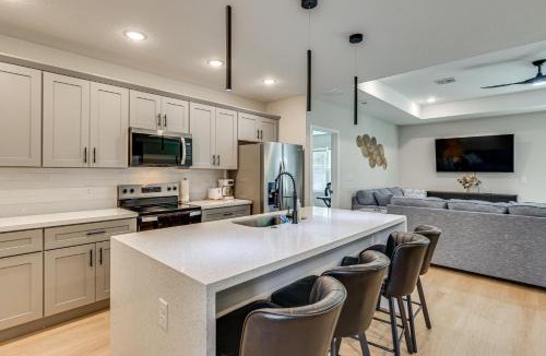 Sun 'N Lake House | Tee Times & Scenic Hikes! Family Home in Sebring