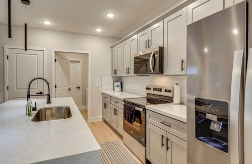 Sun 'N Lake House | Tee Times & Scenic Hikes! Family Home in Sebring