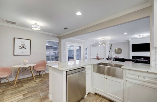 Woodlake - Briar Meadow House | That Pink House
