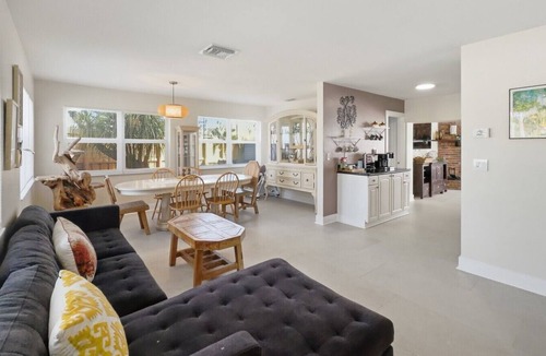 North Central Hollywood Villa | The Aqua Villa Water view