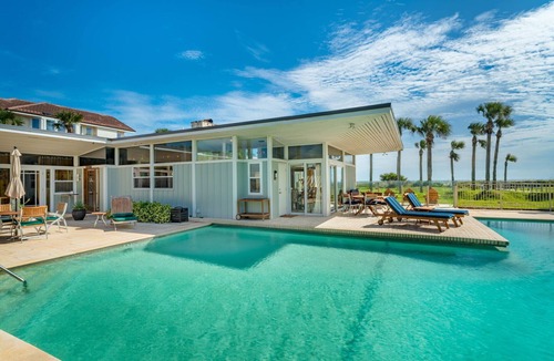 Atlantic Beach Apartment | The Atlantic Wing - Oceanfront in the midcentury modern estate with pool