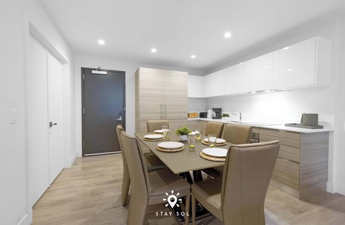 Hollywood Apartment | The Best Stay| Hot Tub & Pool|Hollywood Beach+ Gym