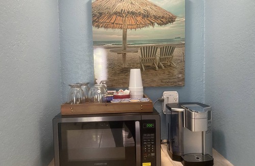 Seminole Apartment | The Blue Room with Saltwater Pool Adult Only No Pets
