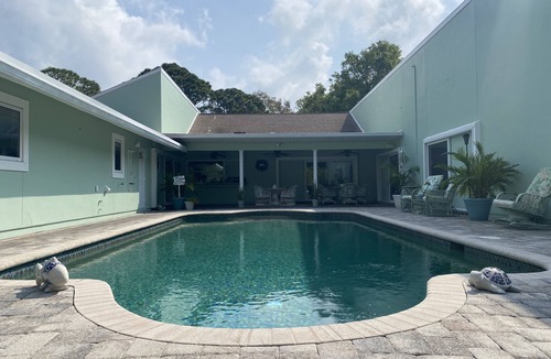 Seminole Apartment | The Blue Room with Saltwater Pool Adult Only No Pets