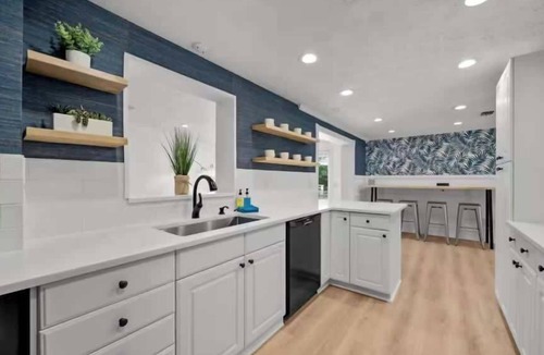 Jacksonville Beach House | The Breezy Bungalow | Team Joseph Ellen