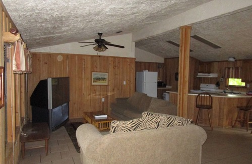 Mayo Ski Chalet | The Chalet On the Suwannee River
