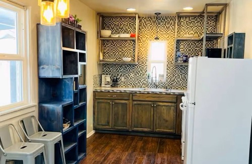 Albuquerque House | The Cozy Valley Casita