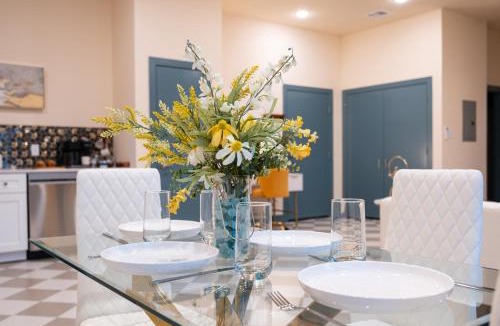 Downtown Apartment | The Francesca - Apt 334