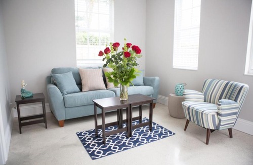 Grandview Heights House | The Grace FitzPatrick Luxury 4bd 4ba with Pool