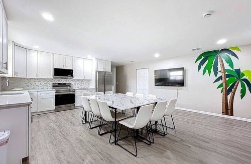 Bradenton House | The Grand Gathering House 11BR 6BA