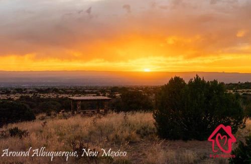 Albuquerque House | The Hidden Park Getaway An Irvie Home