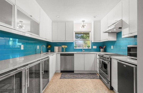 Riverview Estates House | The Hideaway: 4/2 w heated pool & Outdoor Spaces