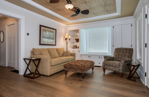 Mount Dora Cottage | The Ingram * 3 min walk to Downtown Mt. Dora!