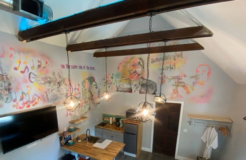 Sanford Apartment | The Jazz Loft