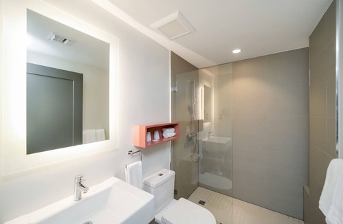 South Pointe Hotel | The Julia hotel By At Mine Hospitality