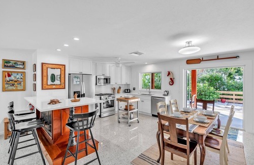 Anna Maria House | The Lady Fish 3 Bedroom Home by RedAwning