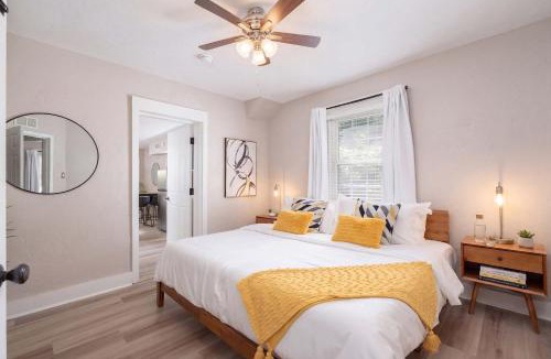 Pleasant Street House | The Landing on 3rd - Walk to UF & Downtown, Pets