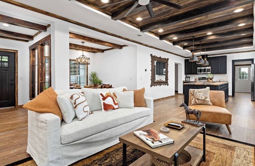 Voth House | The Mill House With Hot Tub