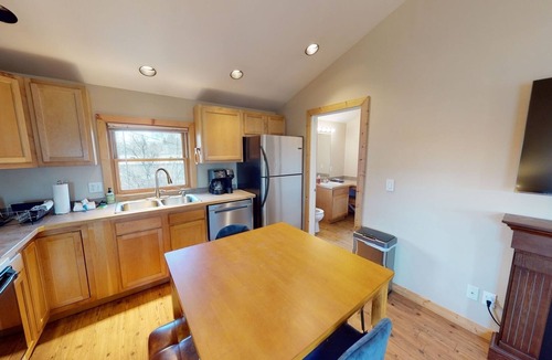 Gunnison Apartment | The Mountaineer Apartment - Gunnison