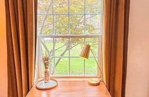 Kansas City House | The Nook - Walk to KC streetcar, Nelson & Plaza!