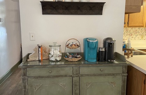 Steinhatchee Cottage | The Orange Blossom Cottage - Steinhatchee Landing - Creekside - Sleeps 8