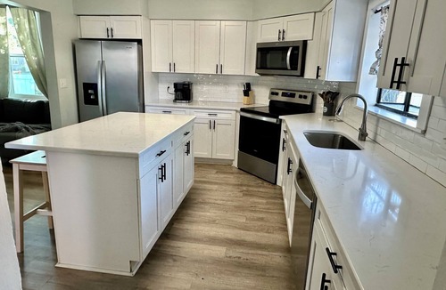 East Tampa House | The perfect bungalow retreat!